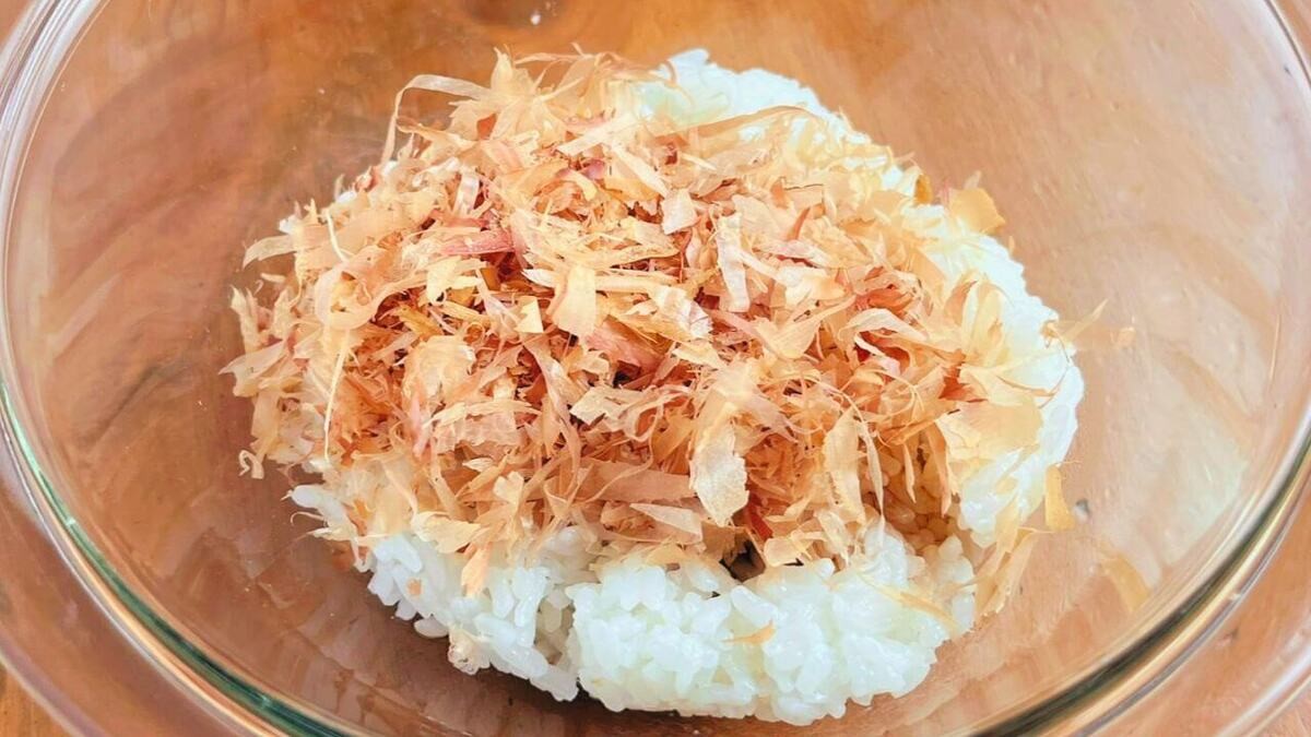 おかかクリチおにぎり