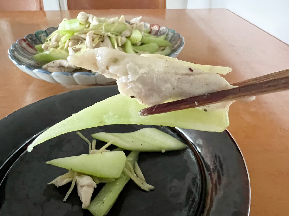 きゅうりと鶏肉の炒めもの