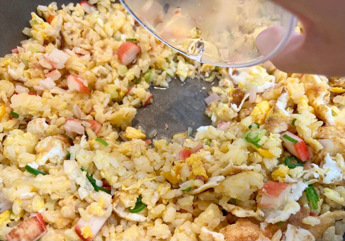 菰田欣也シェフ「カニチャーハン」