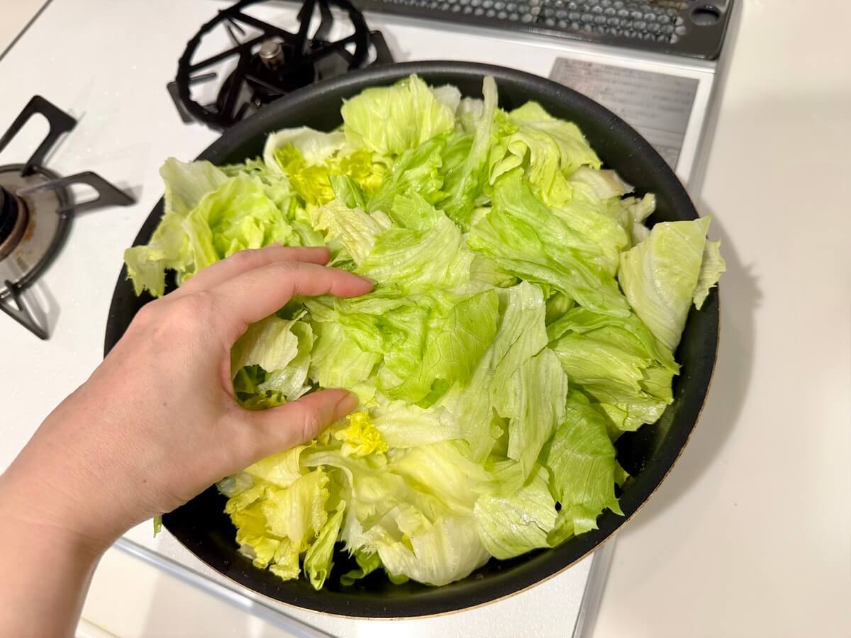 豚レタス蒸し