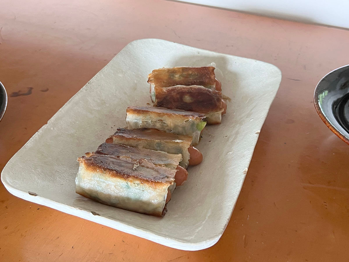 日本ハム公式「シャウエッセンと豆腐のふわっパリ！棒餃子」のレシピ