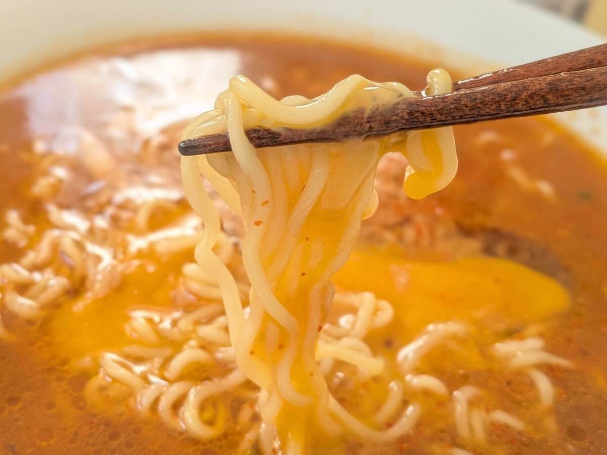 白根誠さん「サッポロ一番みそラーメン 辛うまアレンジレシピ」
