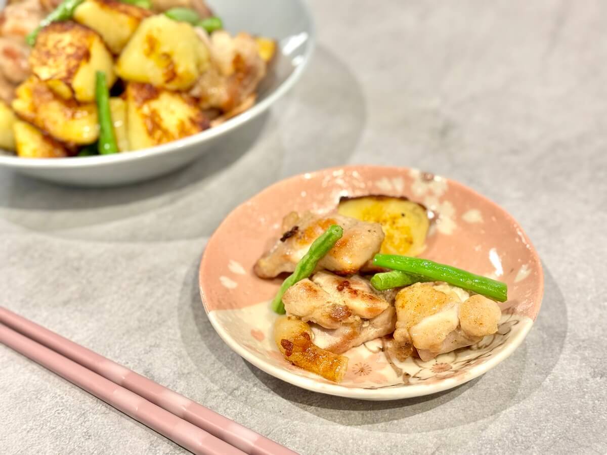 タサン志麻さん「カリカリじゃがいもと鶏のソテー」のレシピ