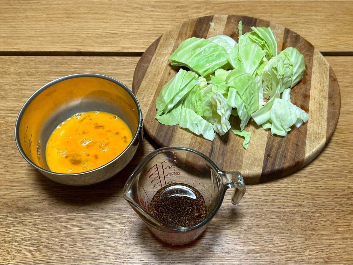 キッコーマン公式「豚たまキャベツの中華風炒め」のレシピ