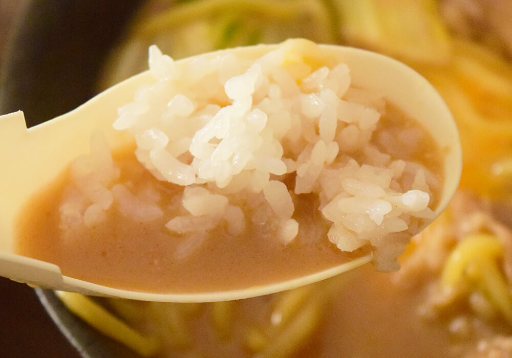 吉野家「牛肉玉ラーメン鍋膳(とんこつ)」