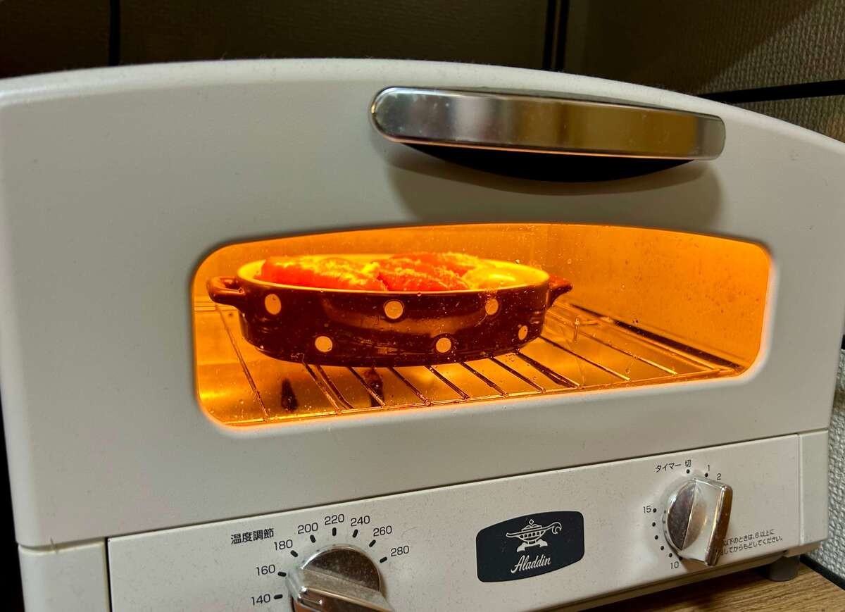 日本ハム公式「シャウとパンとたまごのパヴィーア風スープ」のレシピ