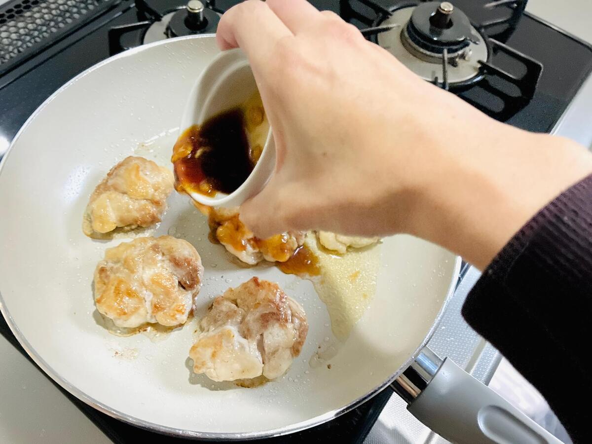 山本ゆりさん「豚こまの照り焼きステーキ風」のレシピ