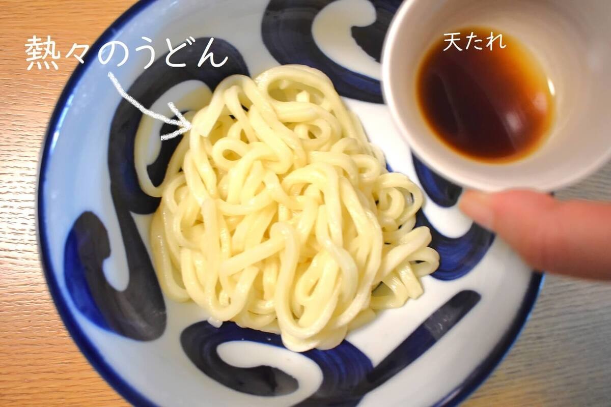 外国人観光客に大人気「カルボナーラうどん」