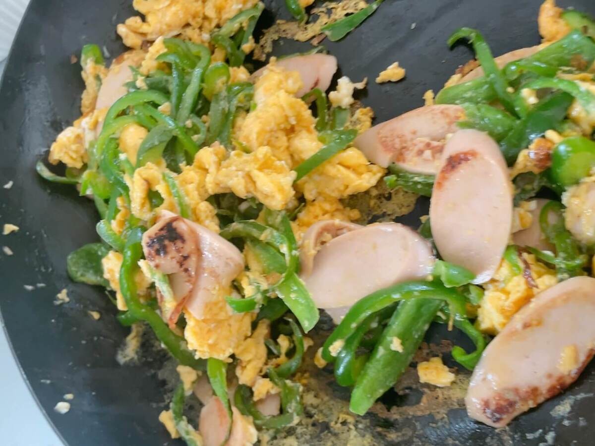 5時に夢中!「魚肉ソーセージとピーマンの卵炒め」