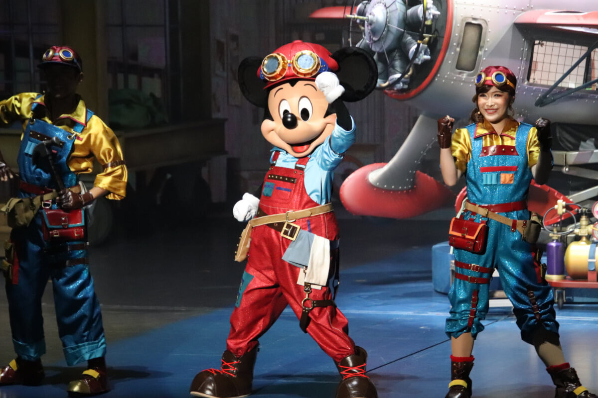 ディズニーレーサーズ　ミッキーマウストランスポーター ディズニーパーク限定 ディズニーレーサーズ ミッキーマウス トランス