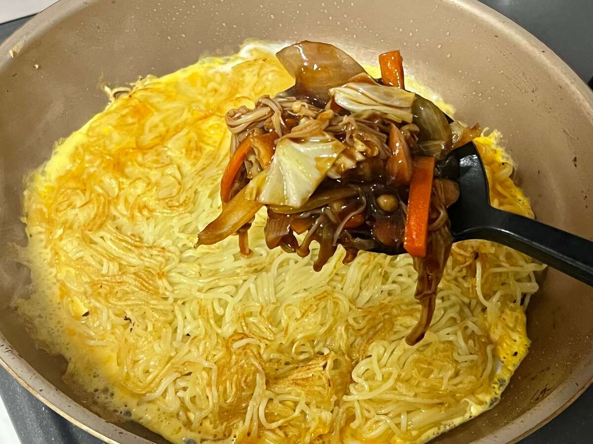 「卵とじあんかけ焼きそば」