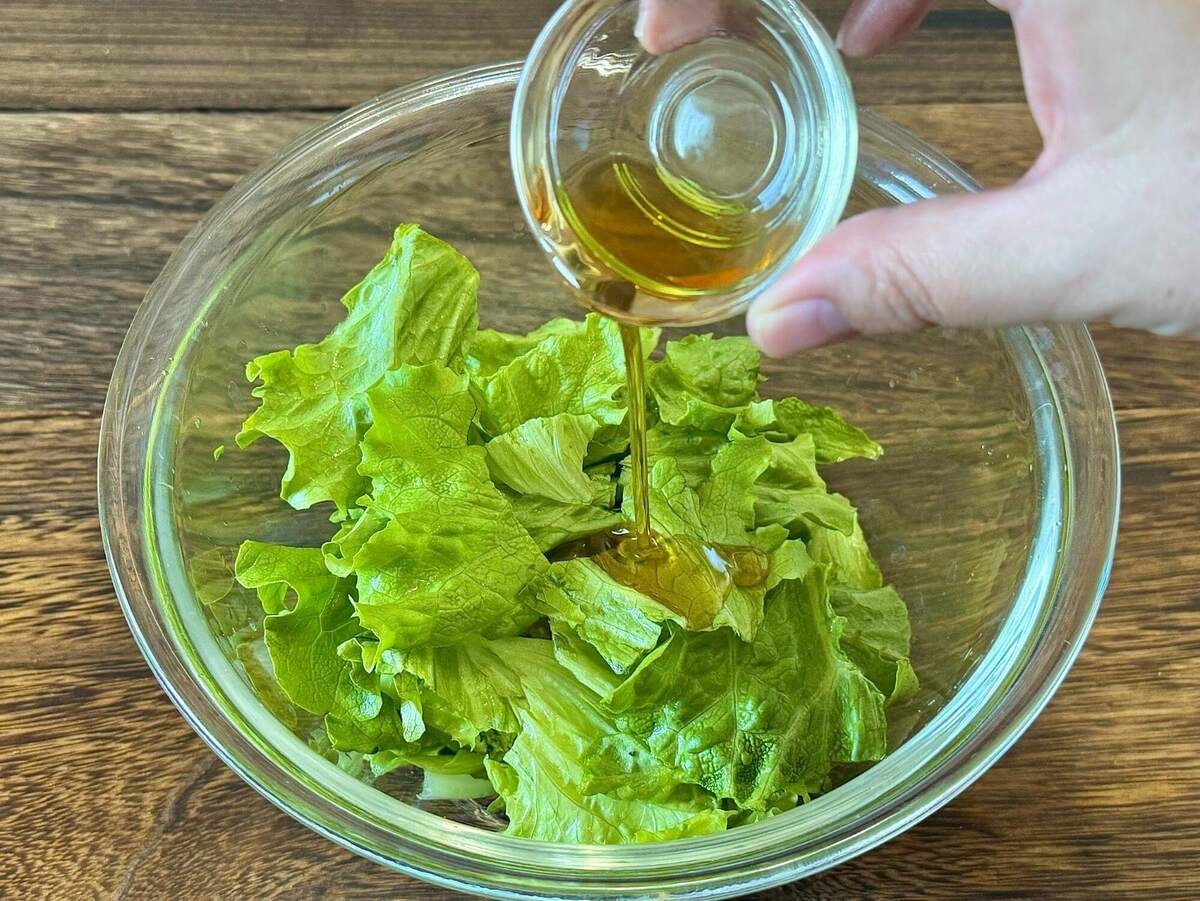 長谷川あかりさん「豚肉とちんげん菜の酢じょうゆ焼きそば」のレシピ