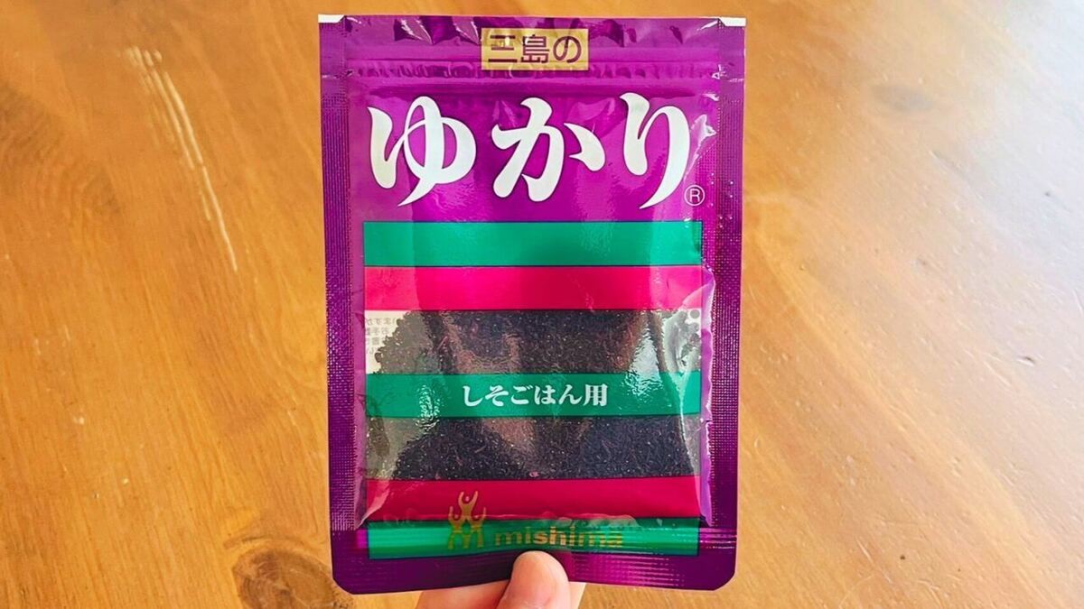 「ピーマンのゆかりゴマ和え」