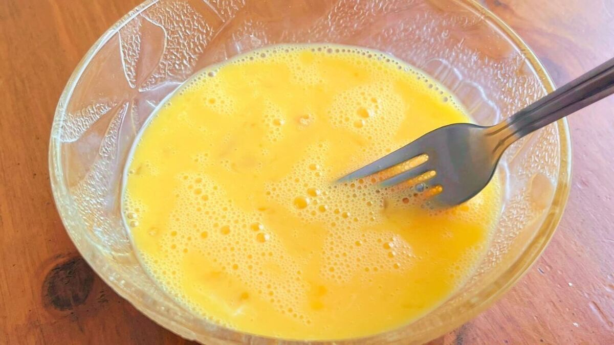 「爆速チーズオムレツ」のレシピ