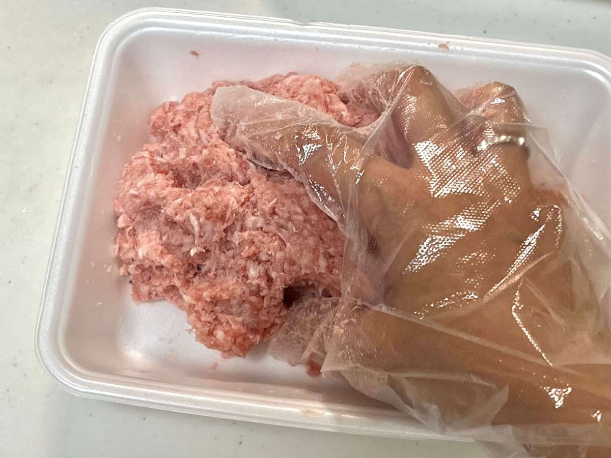岩崎ファームさん「ピーマンの肉詰め」