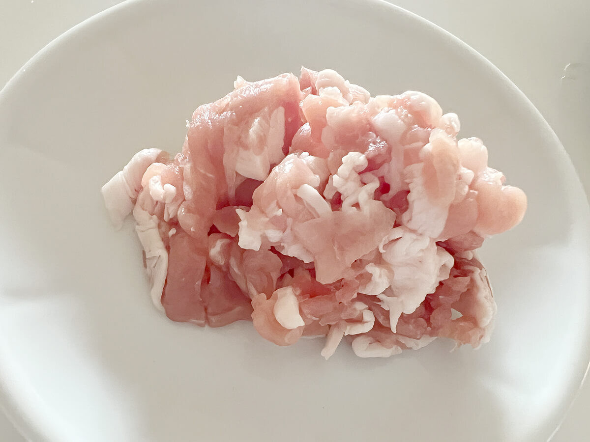 春菊と豚肉の春巻き