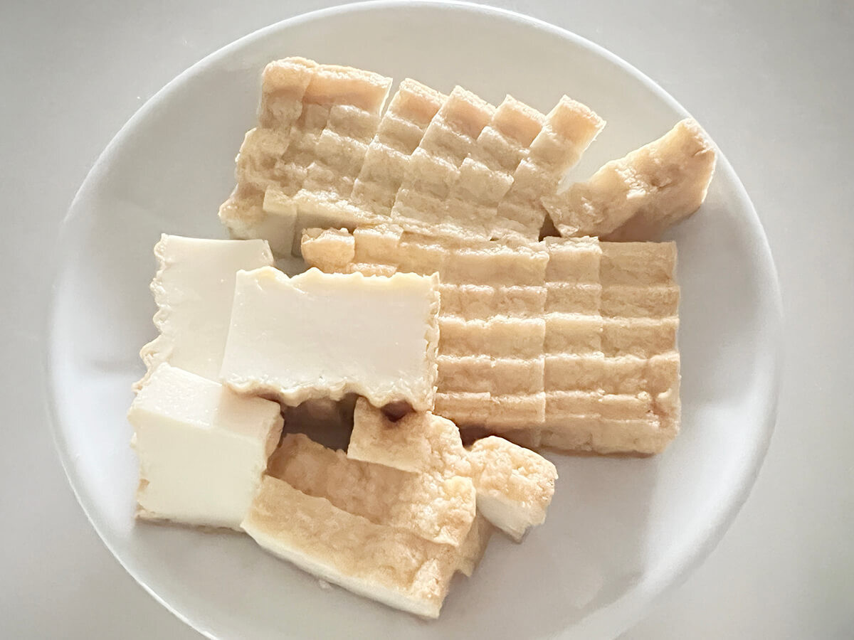厚揚げピーマン炒め 梅おろしのせ