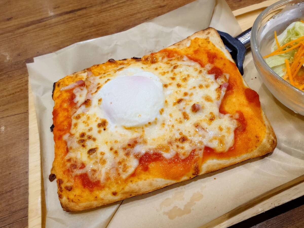 【オリーブの丘】テレビで話題のモーニングピッツァとリゾットを実食レポ