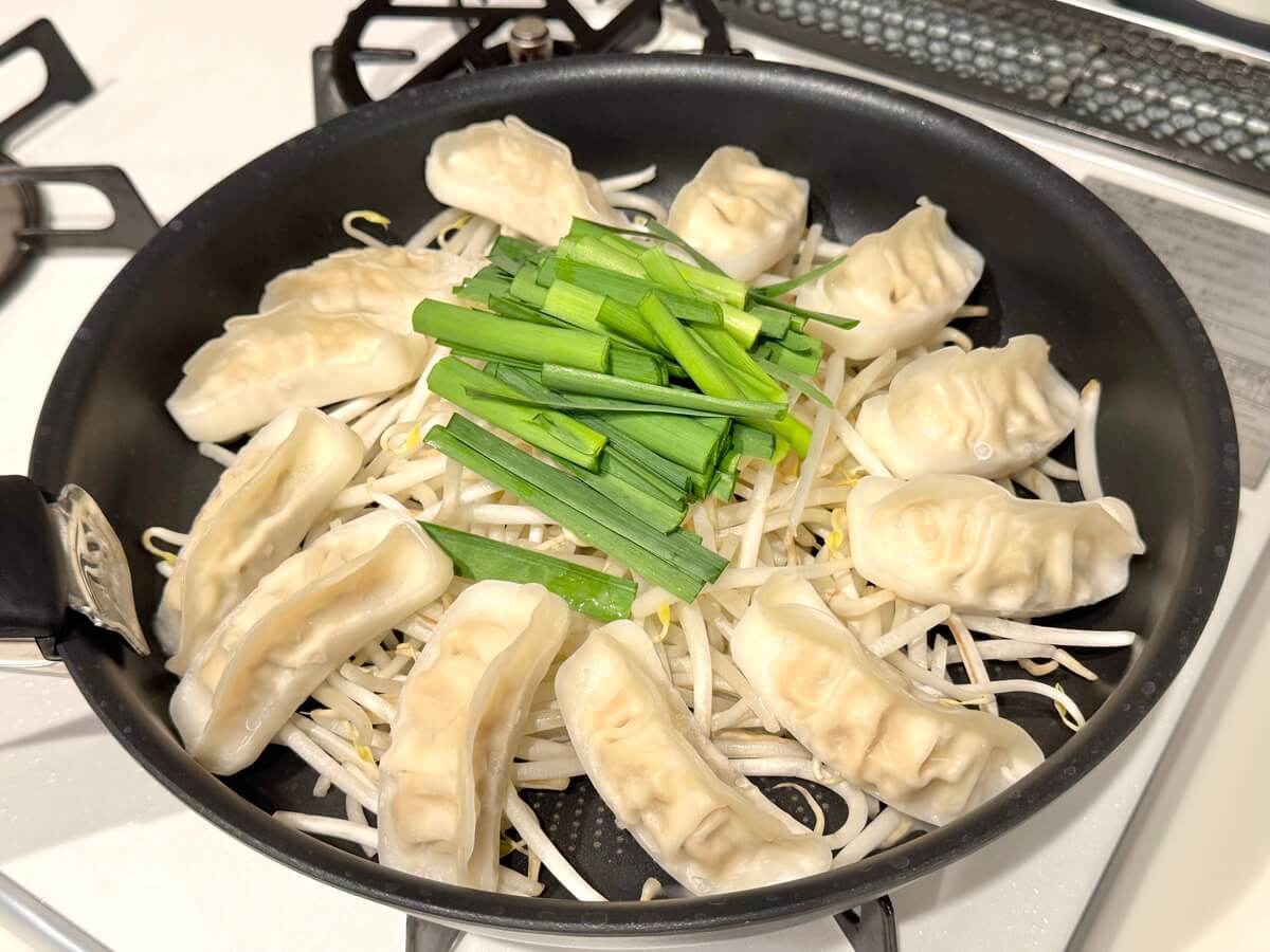 もやし餃子鍋
