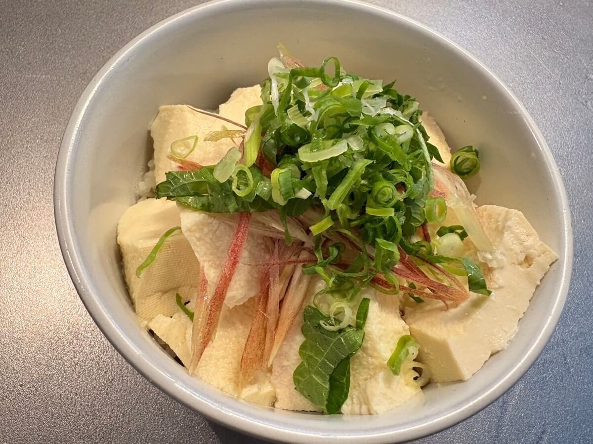 「冷ややっこ丼」