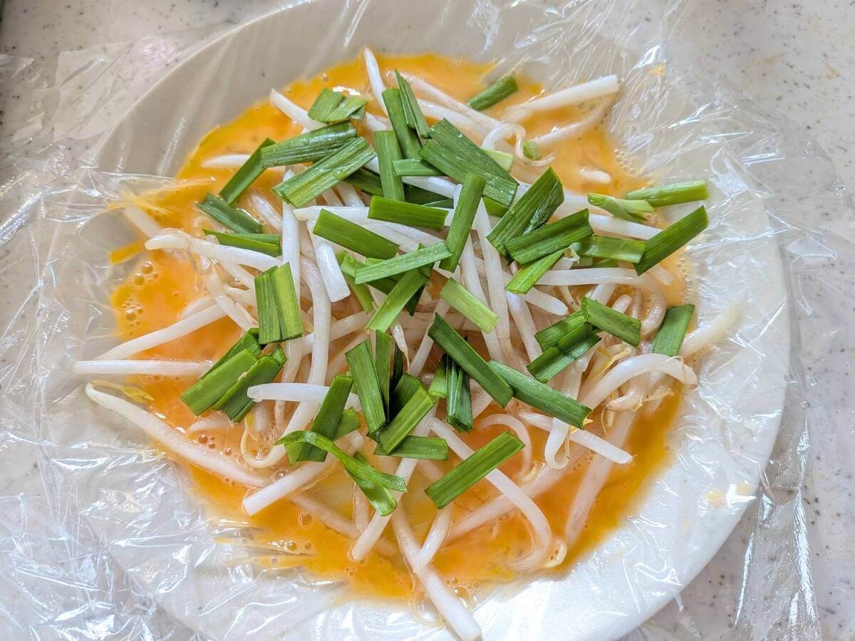 かわぴーさん「もう炒めない 爆速オムそば」