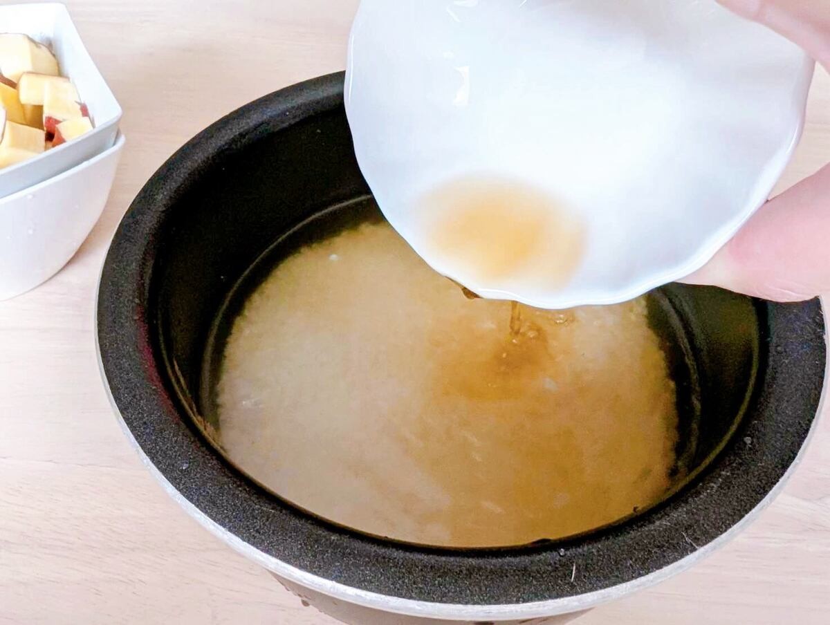 キッコーマン公式「白だしで簡単！さつまいもご飯」