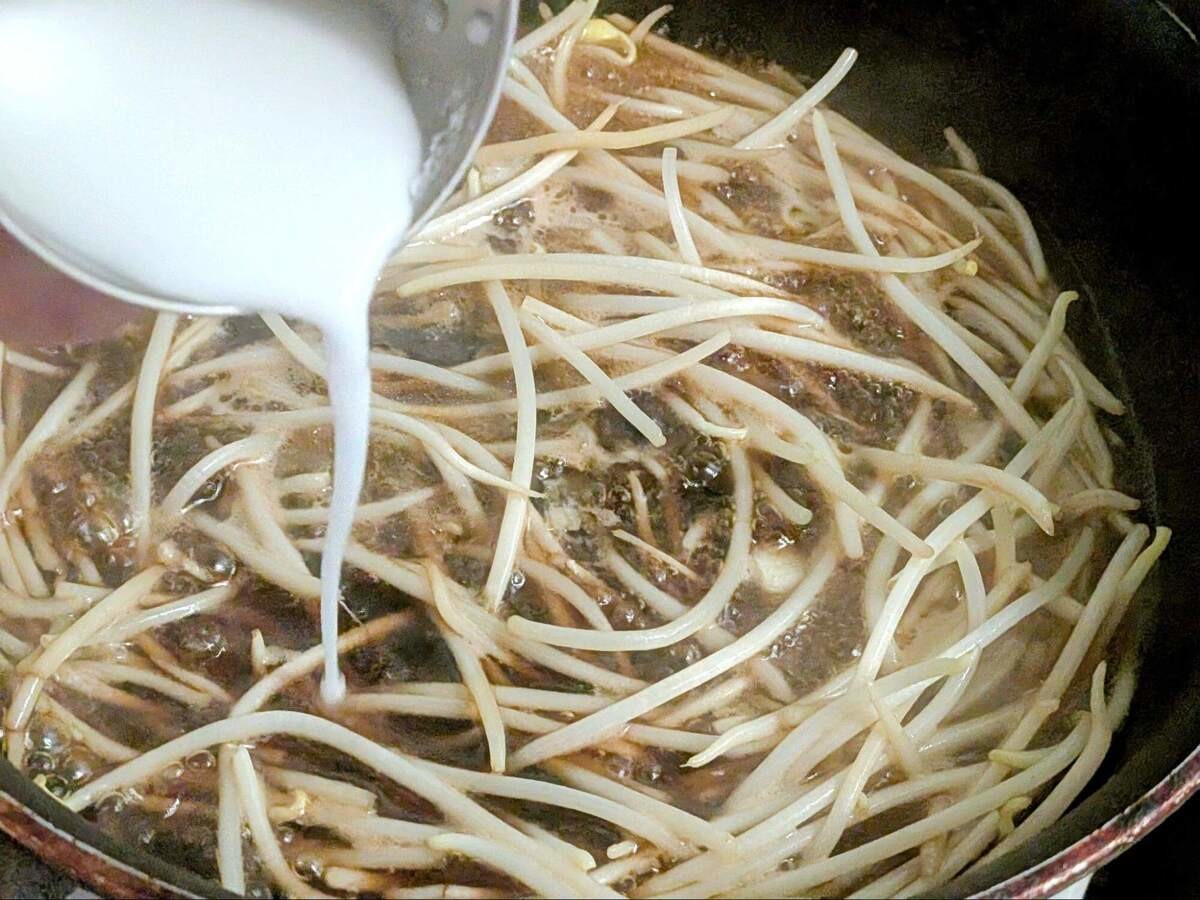 豆もやしの焼きそば