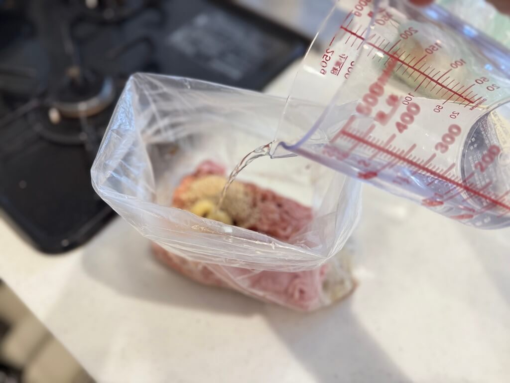 「カップ小籠包」