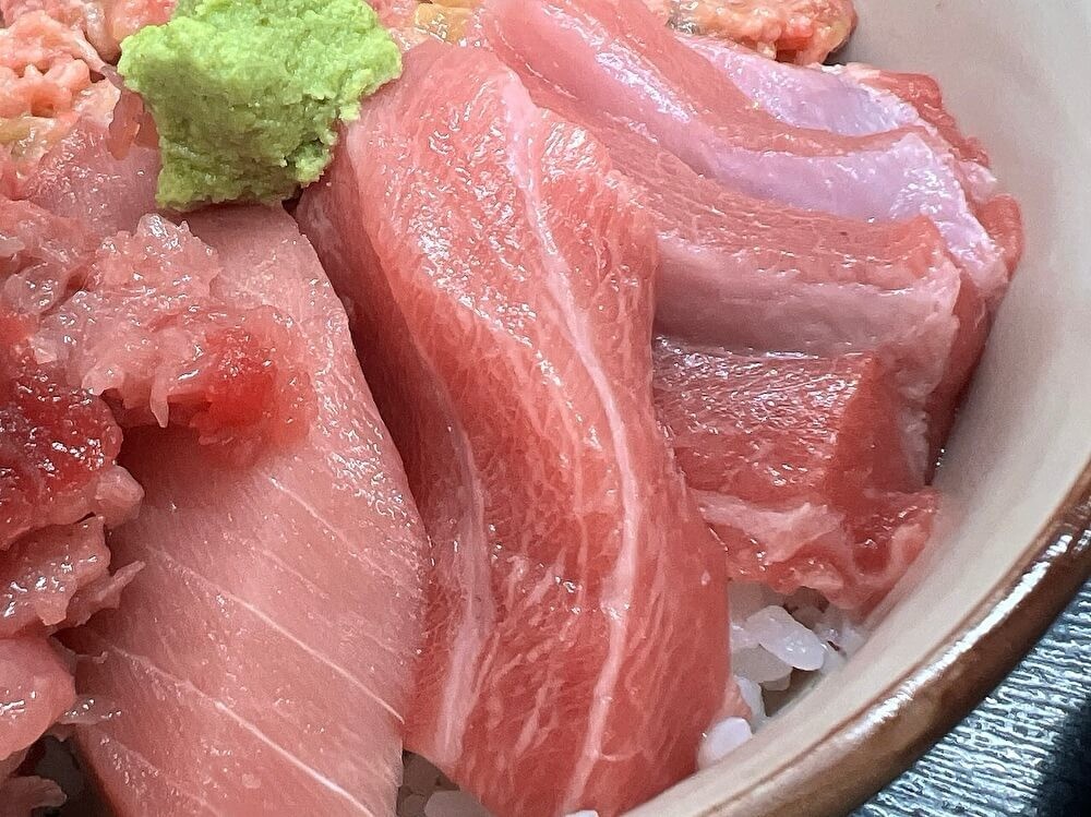 横浜中央卸売市場内の「竹家食堂」