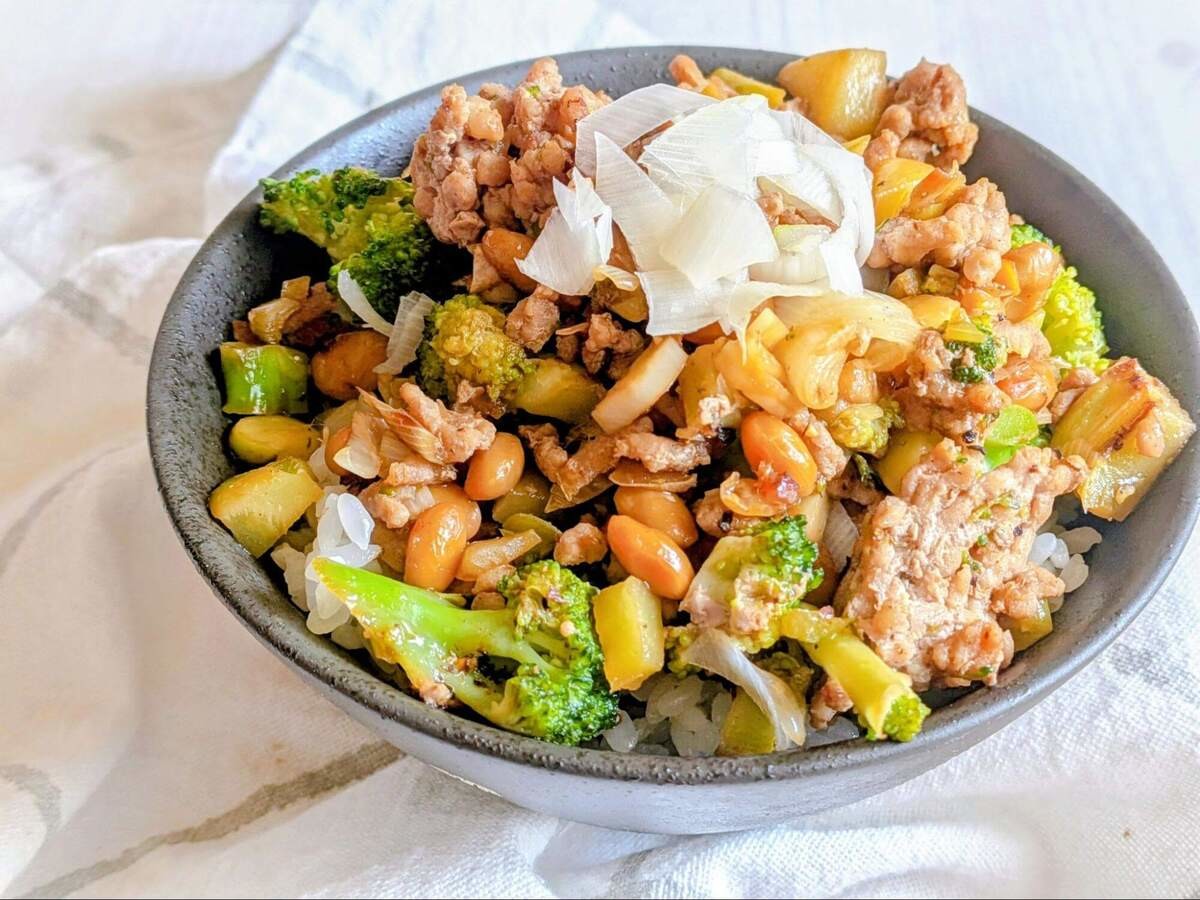 ブロッコリーの納豆肉そぼろ