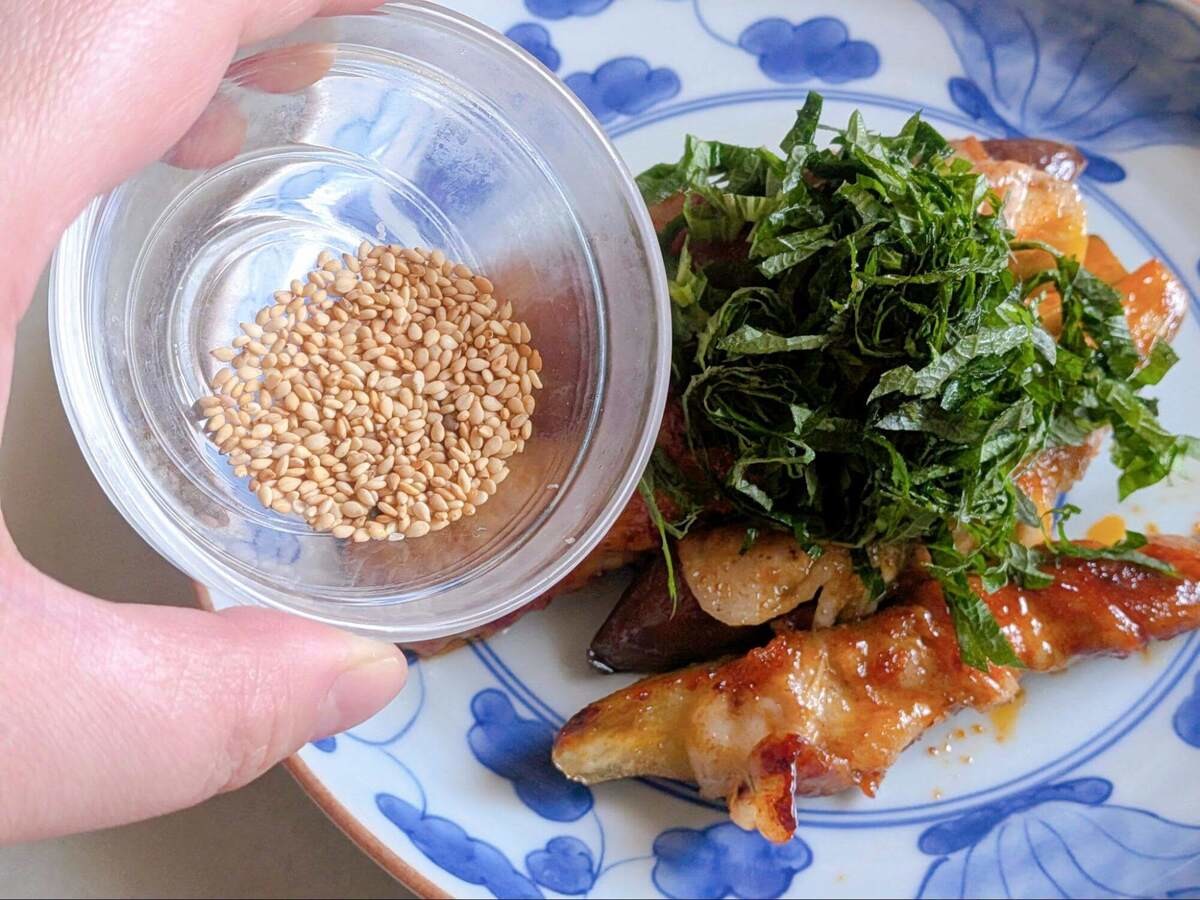韓国風とろなすの辛旨肉巻き