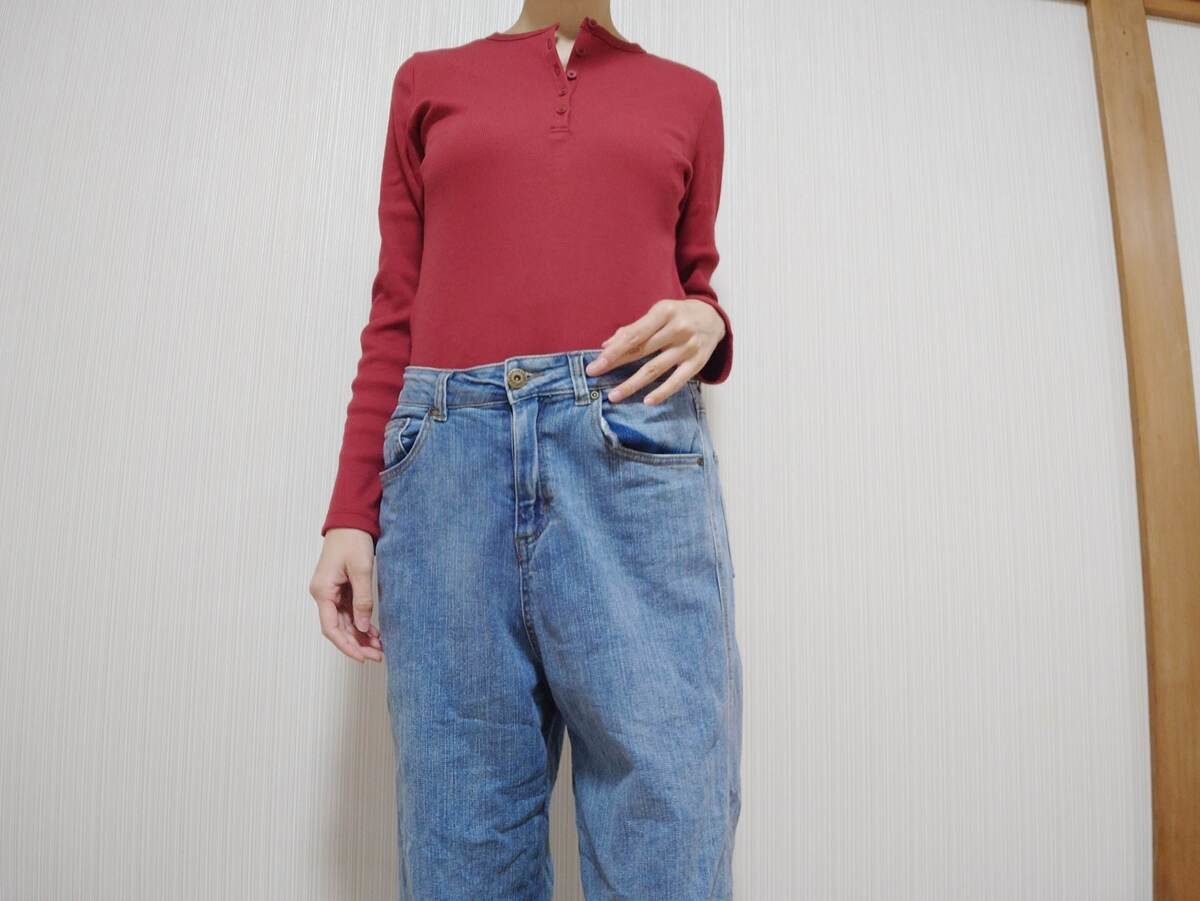 「リブヘンリーネックT」