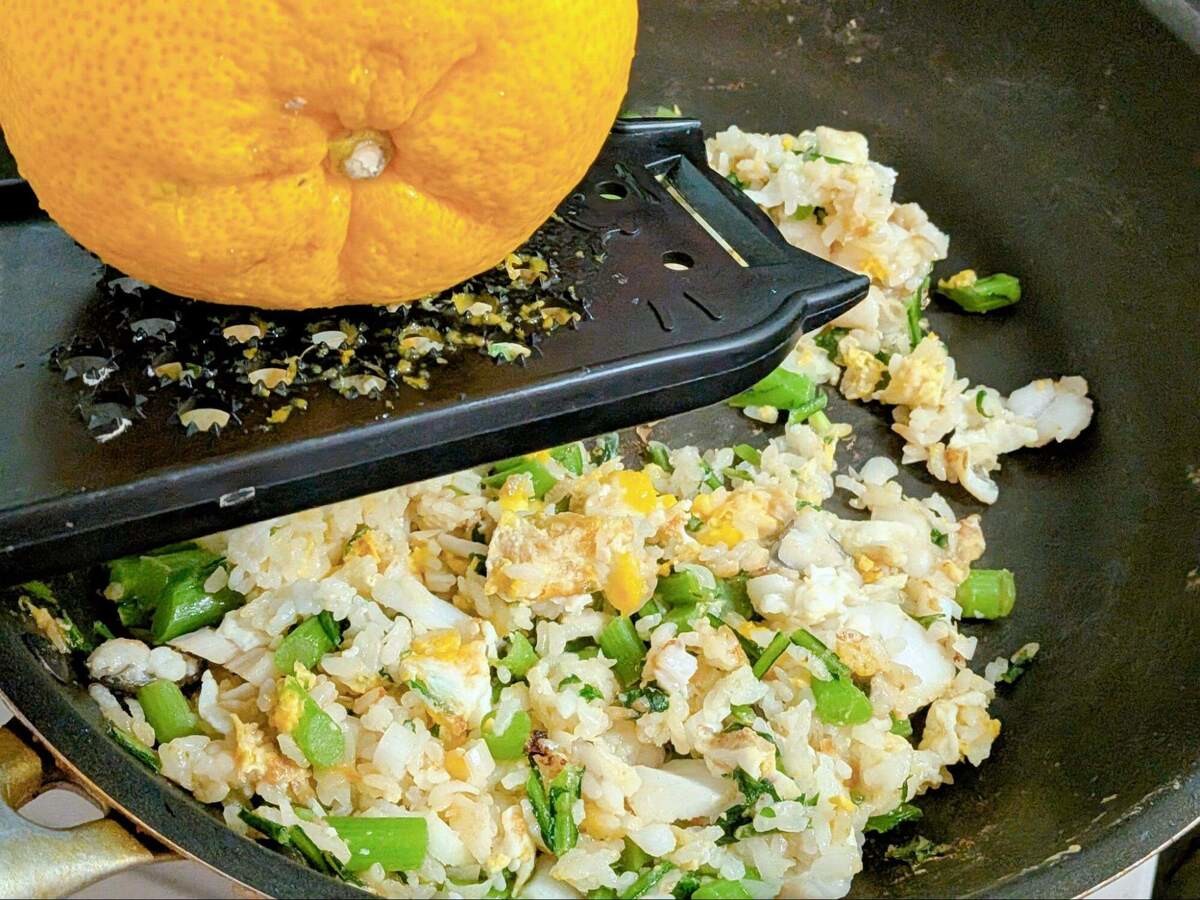 タラと春菊が美味しい！冬チャーハン