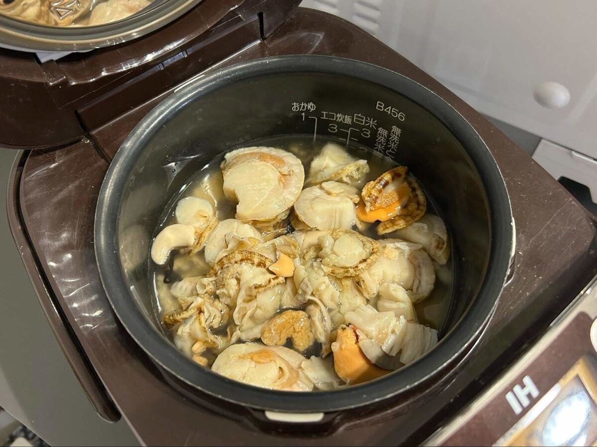 タサン志麻さん「塩昆布とホタテの炊き込みご飯」のレシピ