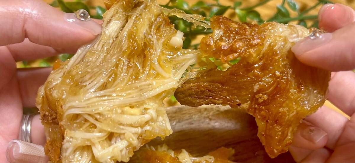 アキオさん「エノキチーズガレット」