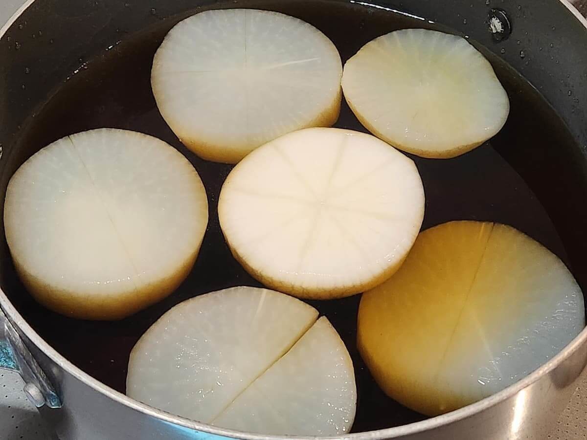 大根に一瞬で味を染み込ませるための下ごしらえの手順