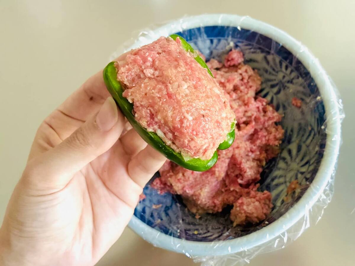 ピーマンの肉詰め