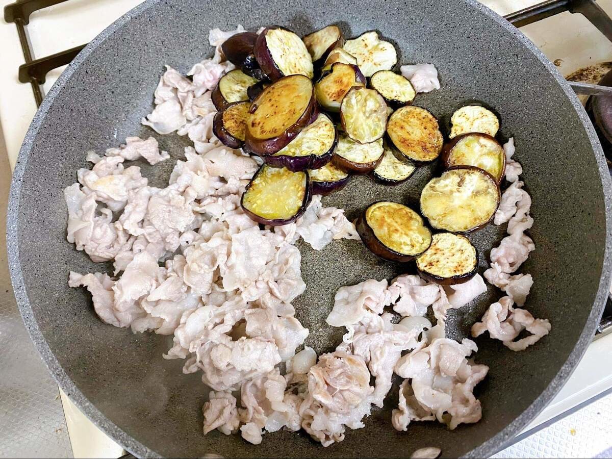 笠原将弘さん「なすと豚バラ肉のおかか炒め」のレシピ