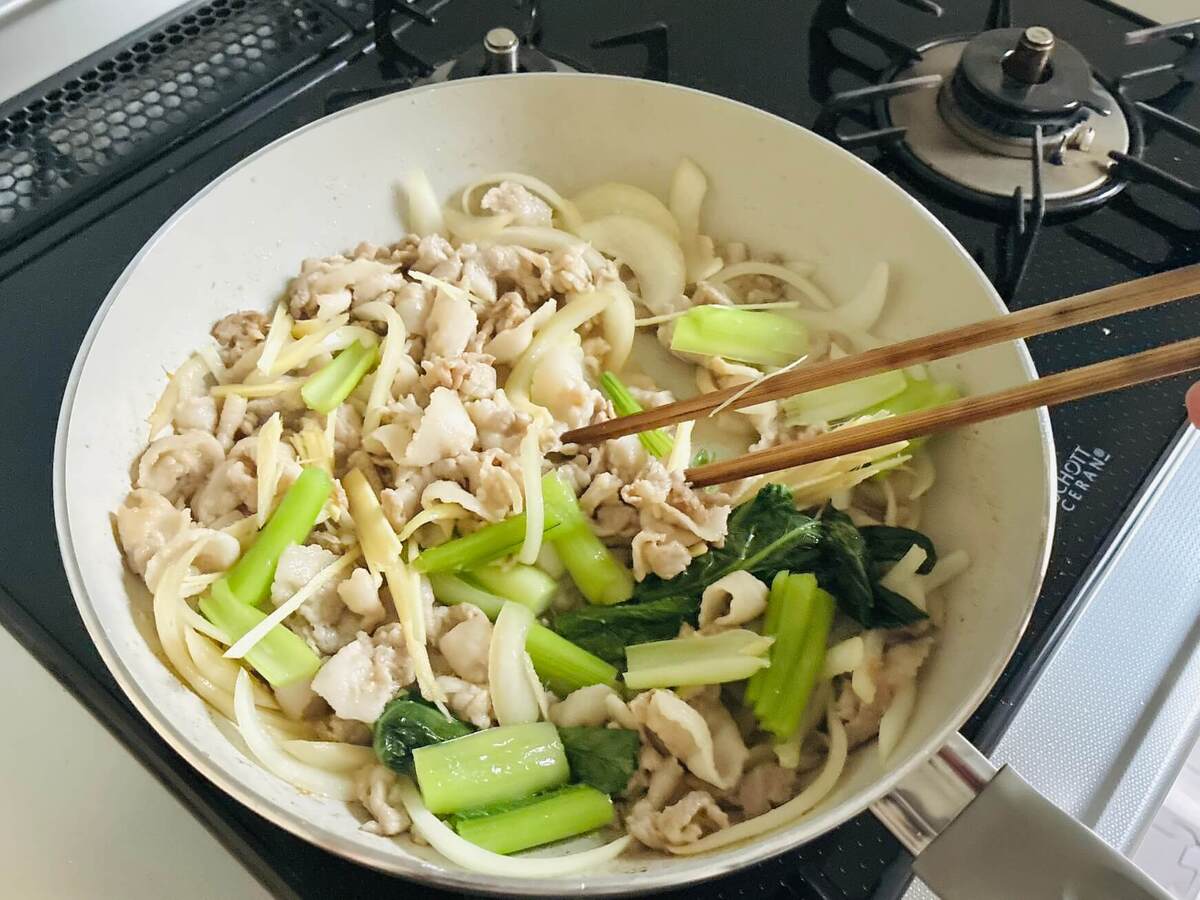 ショウガたっぷり豚バラ炒め