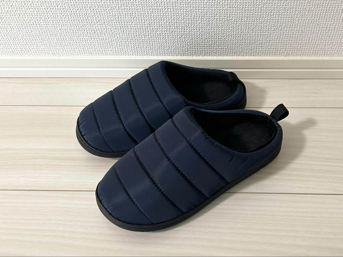 トライアルの「ダウン調サンダル」