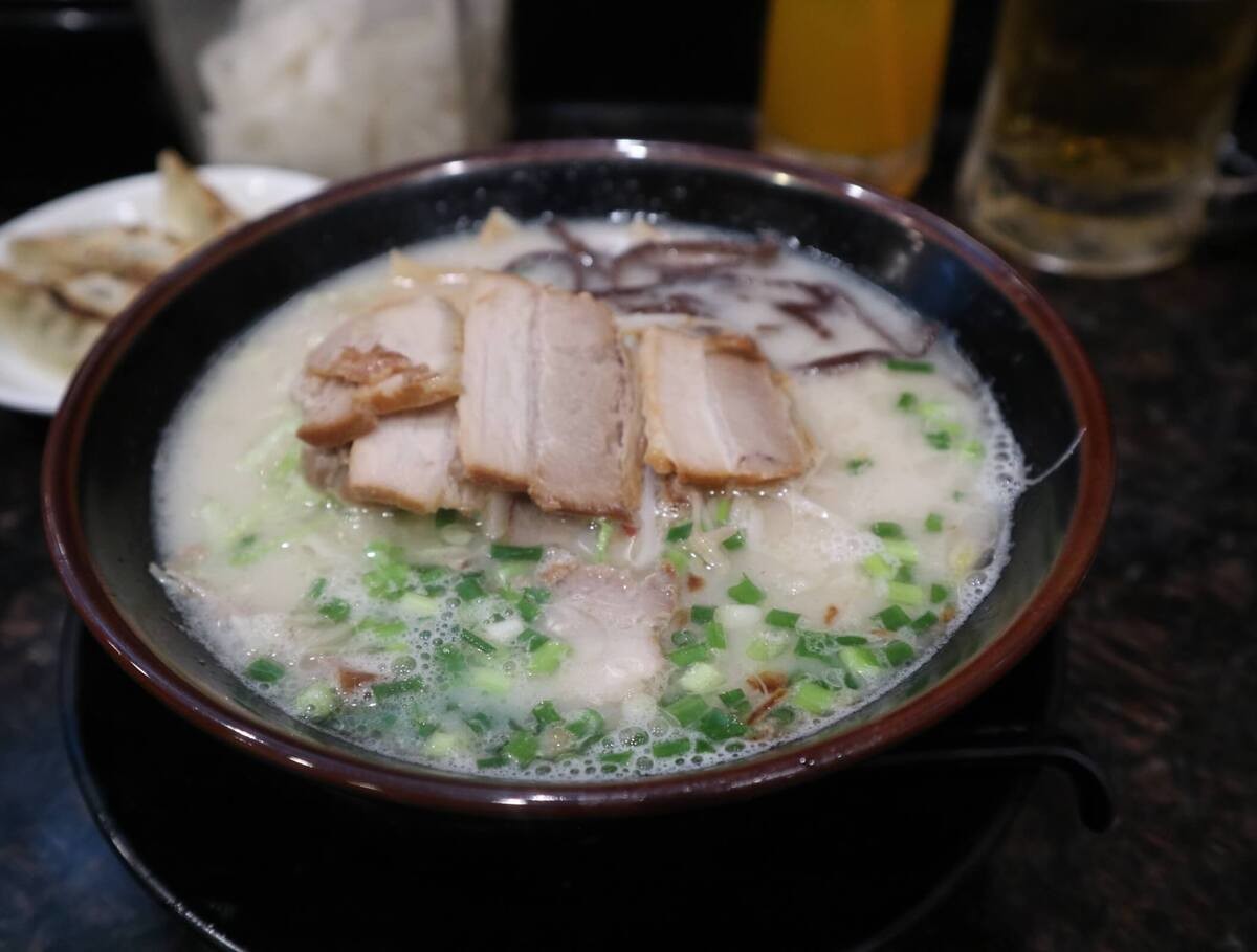鹿児島の老舗チェーン「ざぼんラーメン」