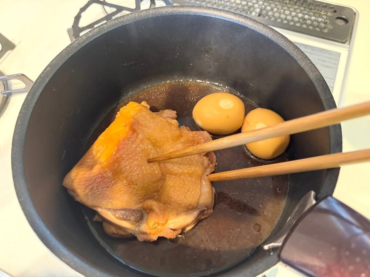 ヤマサ醤油公式「巻かない！煮るだけ鶏チャーシュー」