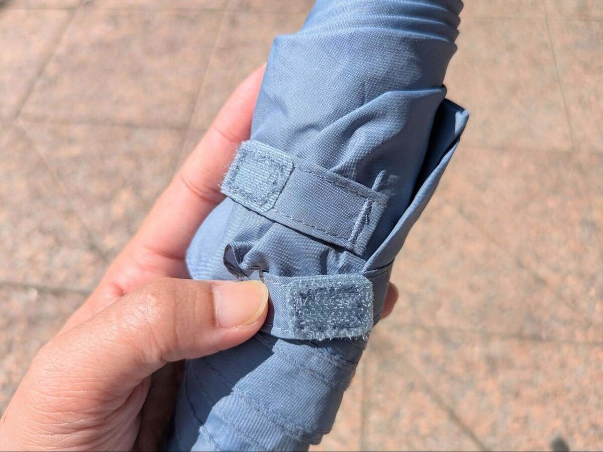 持っているのを忘れちゃう軽さ!?折りたたみ傘