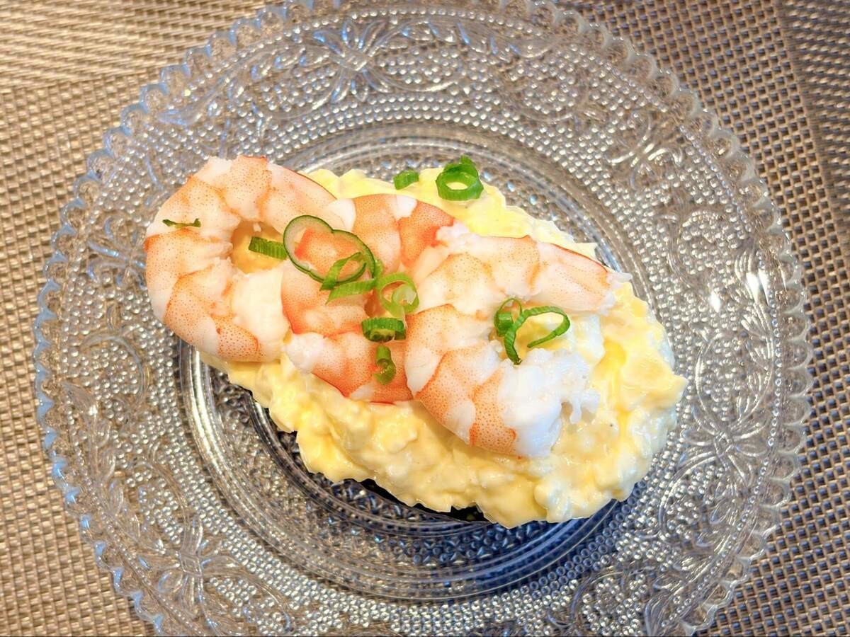 りんちょこチャンネルさん「海老とアボカドのタルタル仕立て」のレシピ