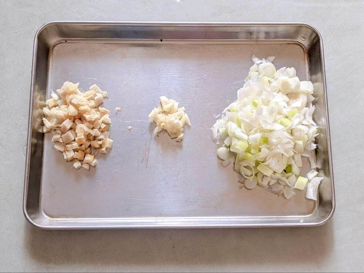 豆腐とひき肉の煮物