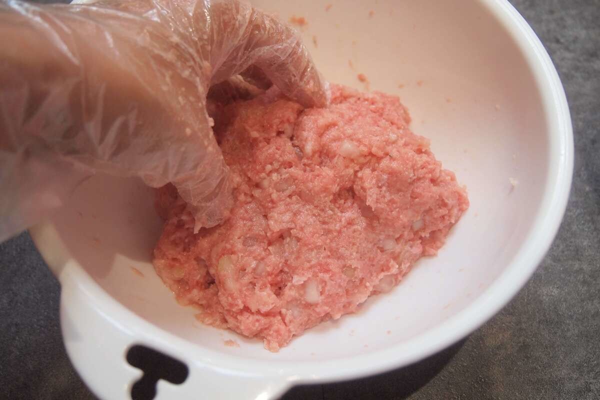 ブルーベリージャムの甘酢肉だんご