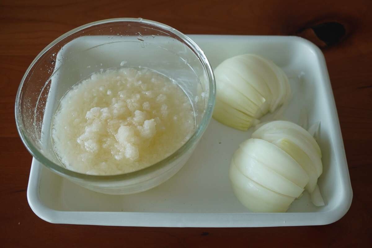 オリジナル「梨入り手羽元のトマト煮込み」