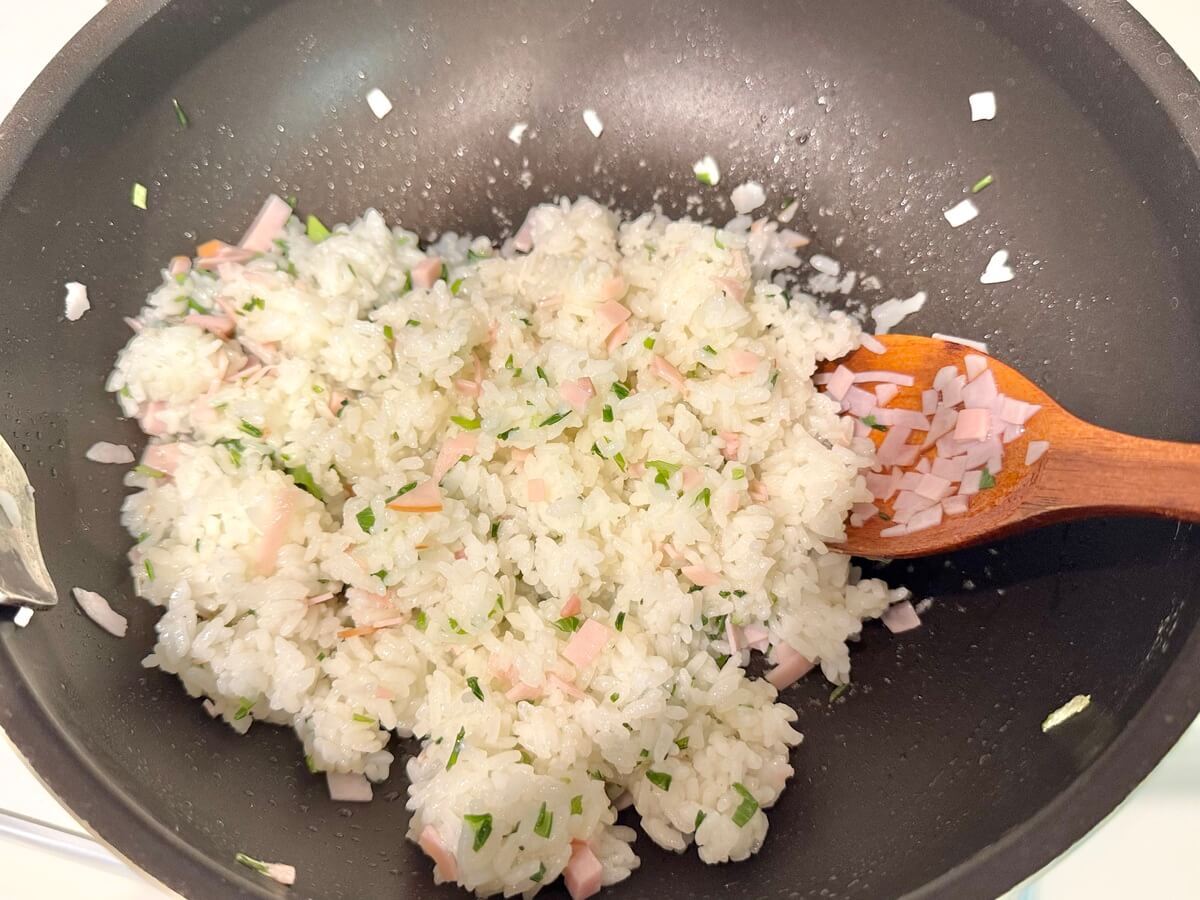 和田明日香さん「絶対失敗しないチャーハン」のレシピ