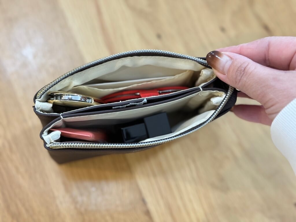 フラットコスメポーチ