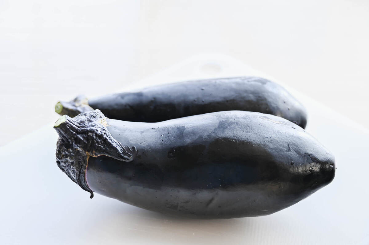 黒い点々はないがシワシワになったナスは食べることができる？